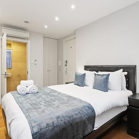 Appartamento Private Studio Flat Londra Esterno foto